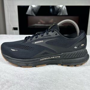 Brooks Adrenaline GTS 23 Women's Running Shoes Size 9.5D Wide Black Gum Bottoms